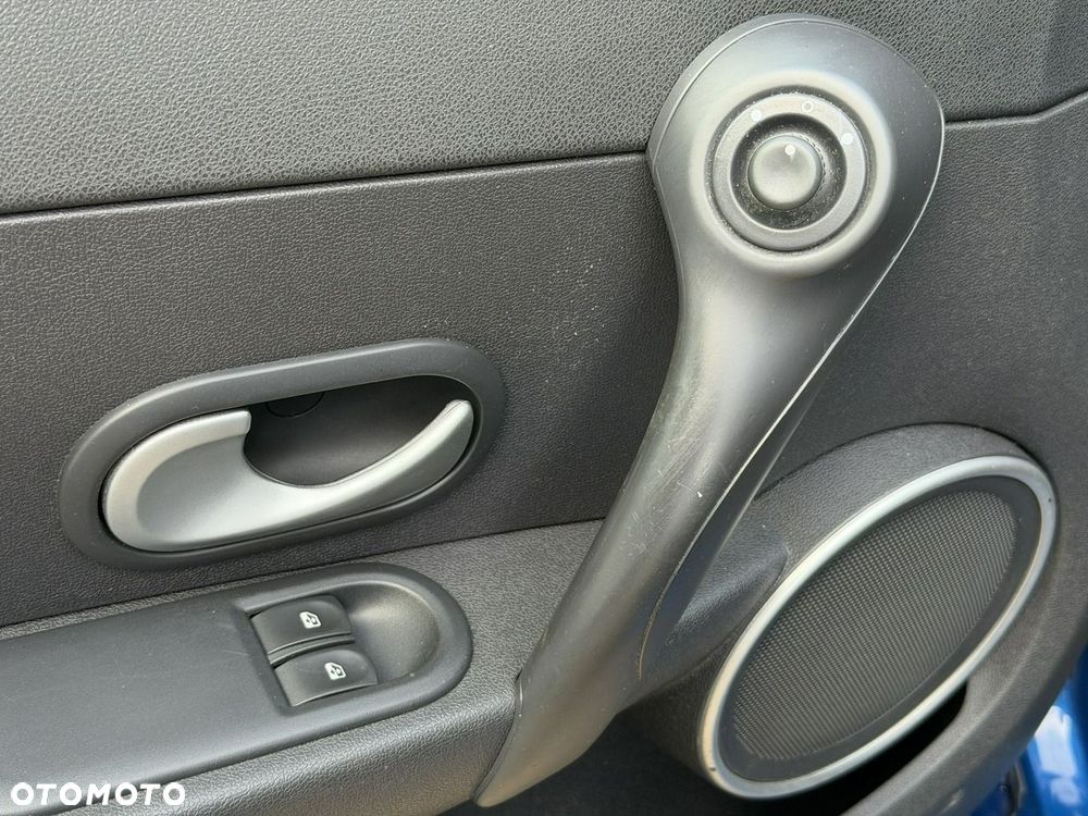 Renault Clio - 13