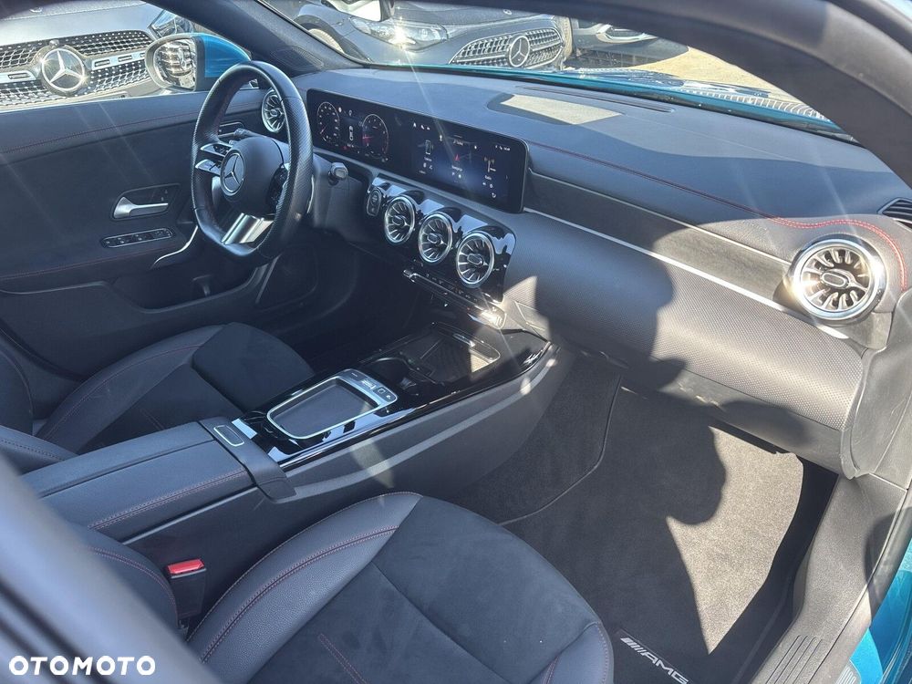 Mercedes-Benz CLA - 18