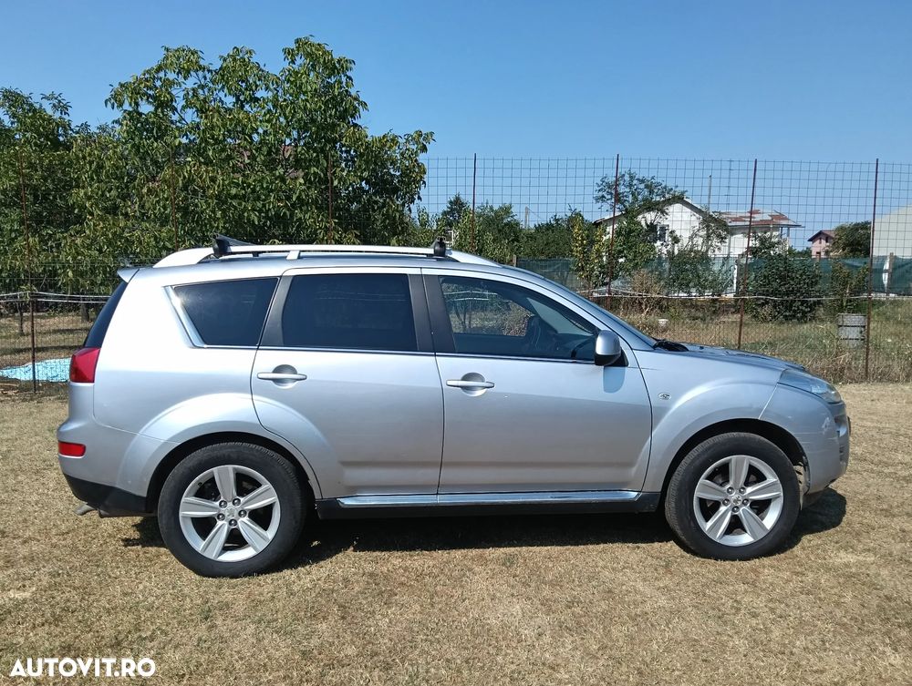 Peugeot 4007 - 5