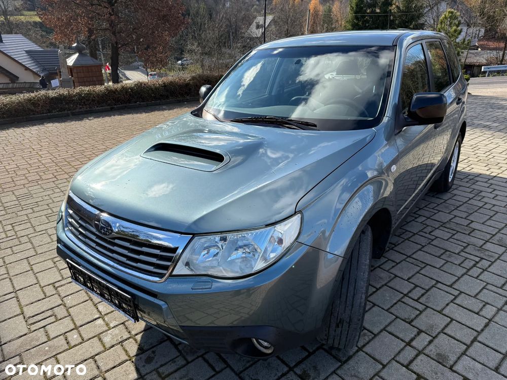 Subaru Forester 2.0D Active - 9