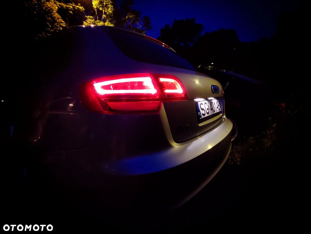 Audi A3 Sportback 2.0 TDI DPF Ambiente - 18