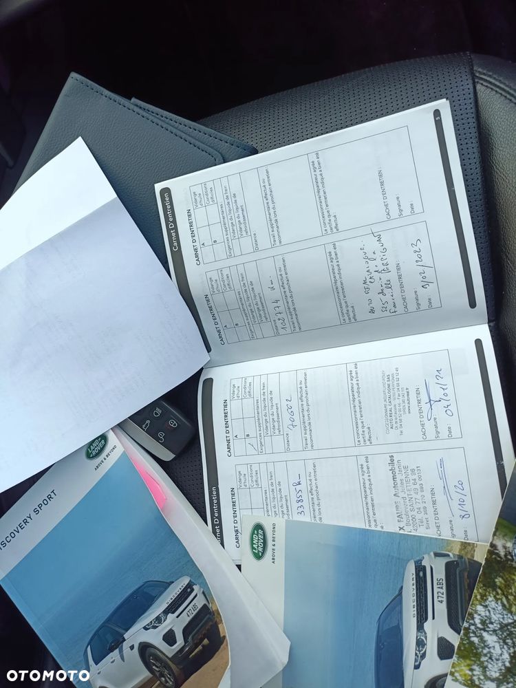 Land Rover Discovery Sport TD4 HSE Luxury - 30