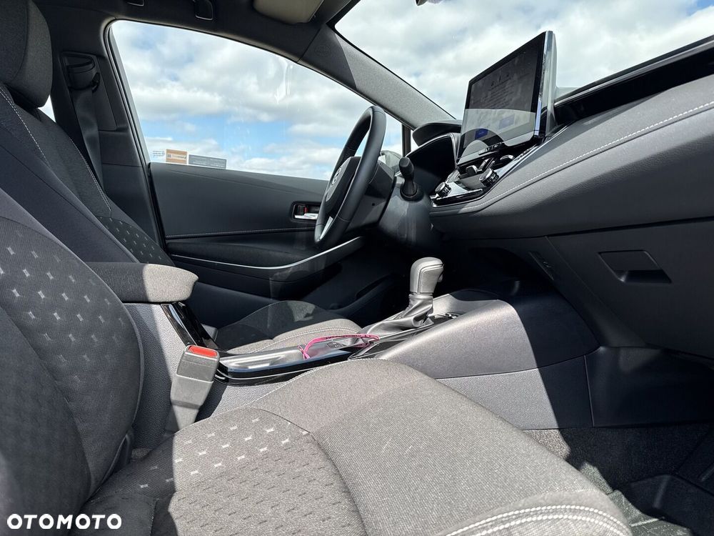 Toyota Corolla - 10