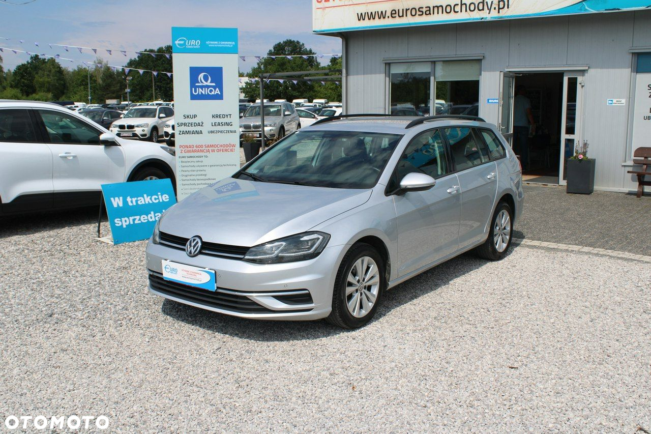 Volkswagen Golf - 2