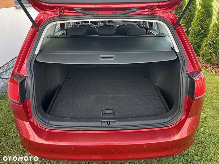 Volkswagen Golf - 8