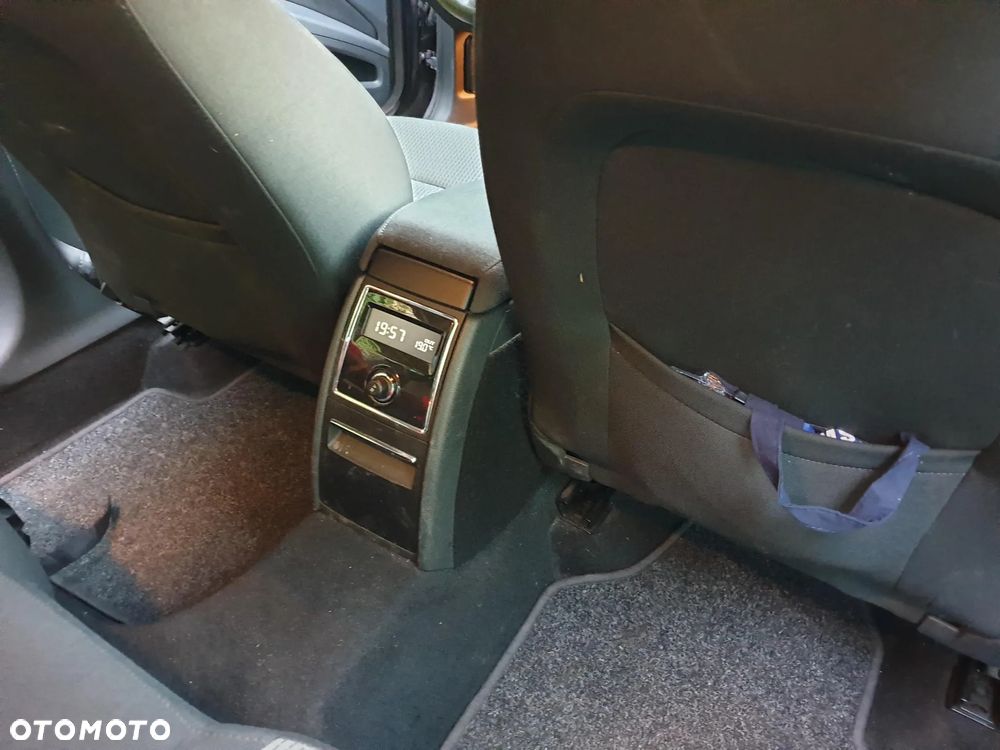 Skoda Superb 1.6 TDI Ambition Greenline - 4