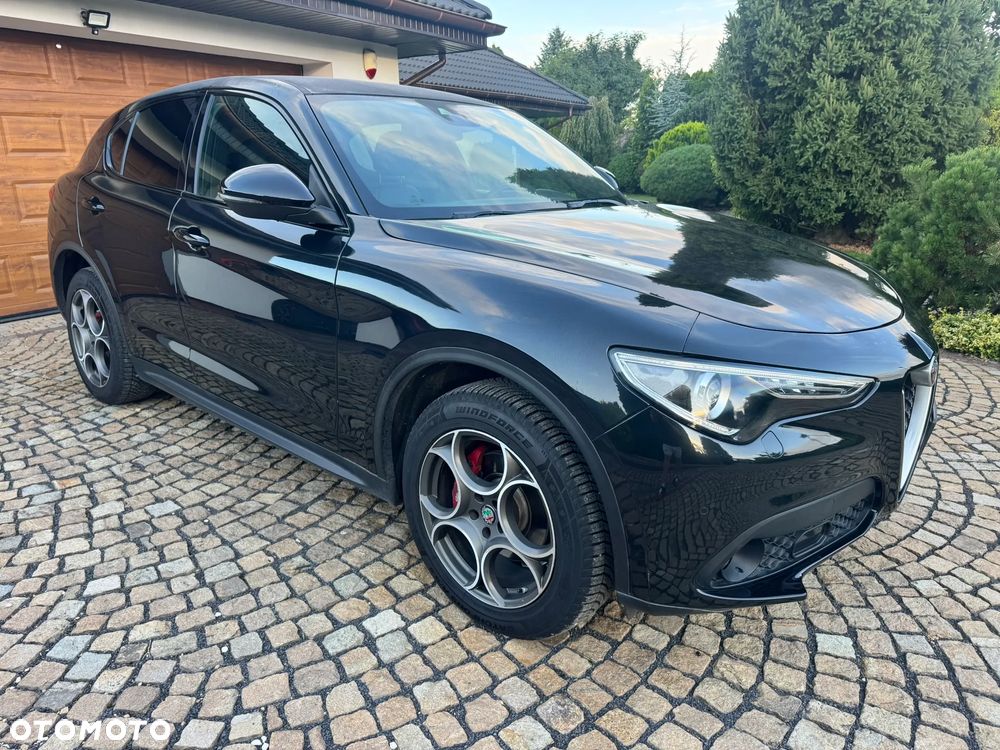 Alfa Romeo Stelvio - 3