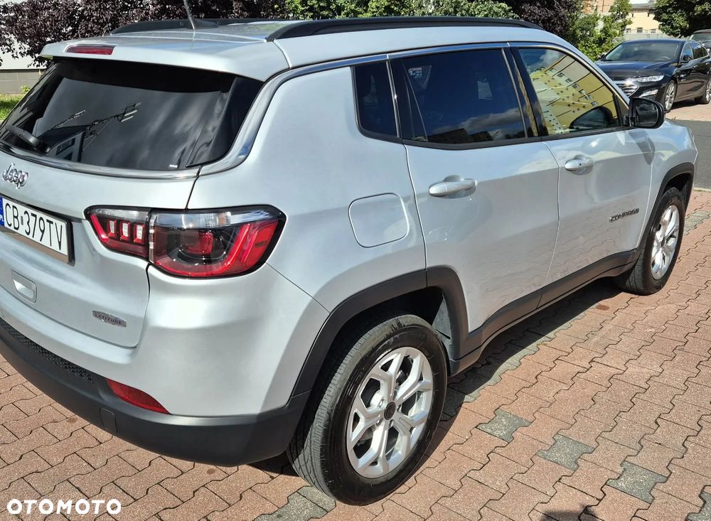Jeep Compass - 4