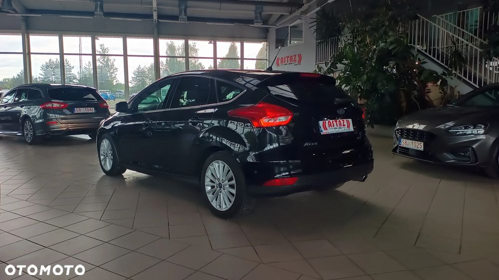 Ford Focus 1.5 EcoBoost Titanium ASS - 5
