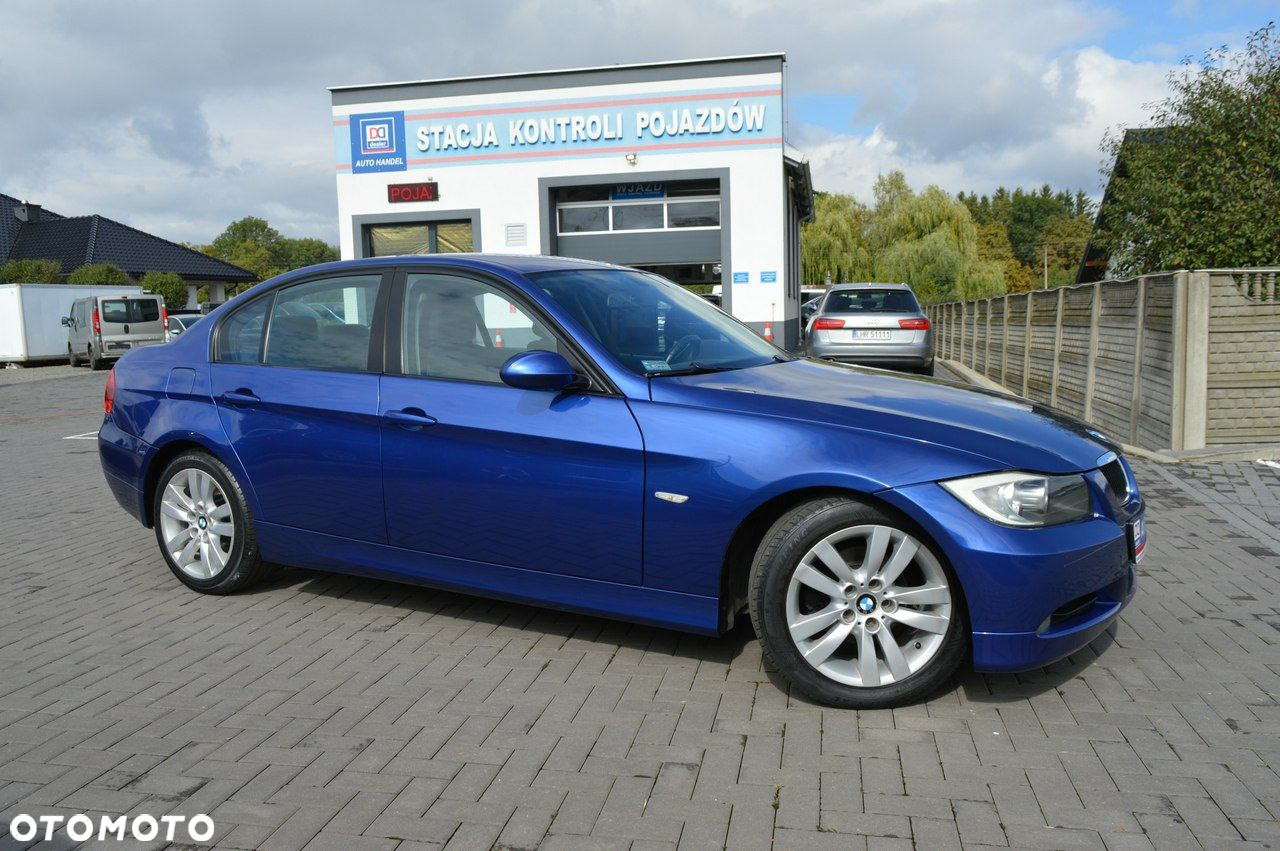 BMW Seria 3 318i - 6