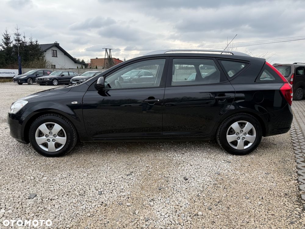 Kia Ceed 1.6 L - 22
