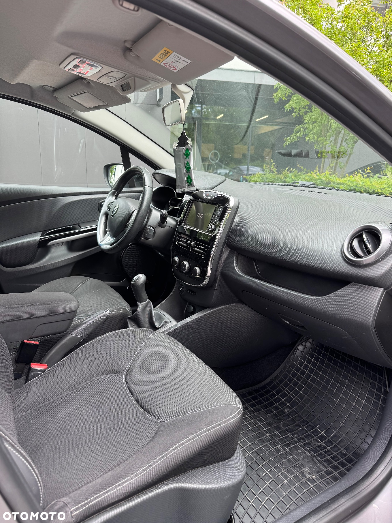 Renault Clio - 6