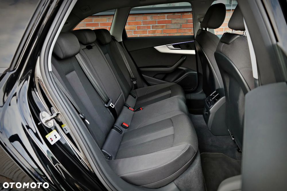 Audi A4 Avant 40 TFSI mHEV Quattro S tronic - 25