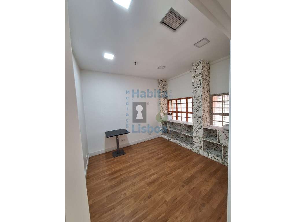 loja com 67m2 no Espaço Comercial no CC Olaias Plaza Lisboa - Grande imagem: 2/15