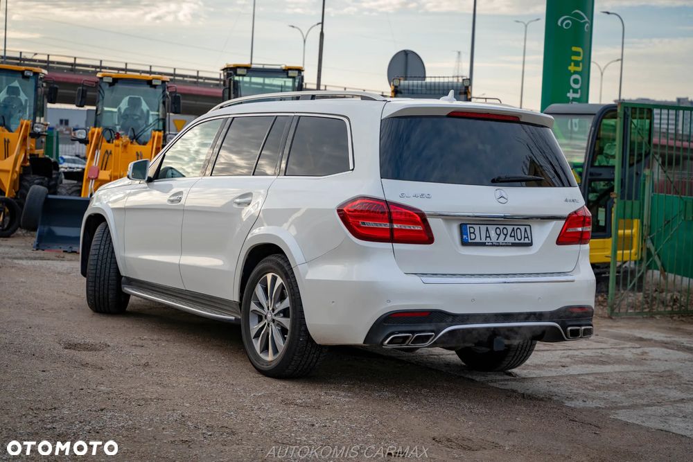Mercedes-Benz GL - 11