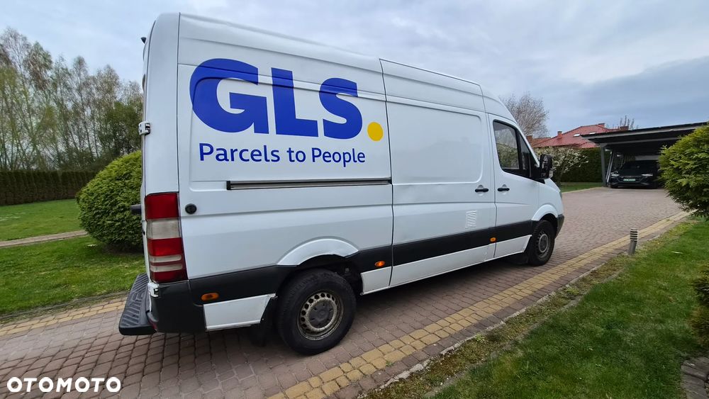 Mercedes-Benz Sprinter - 5