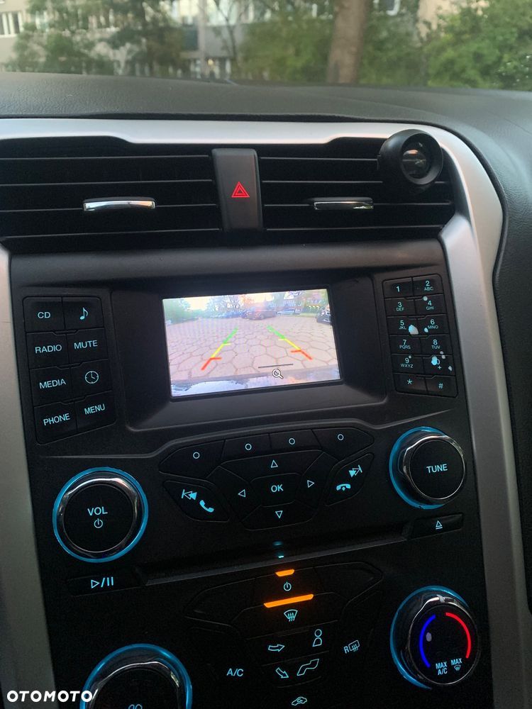 Ford Fusion - 14