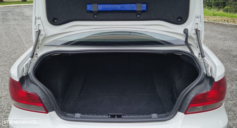 BMW 123 d Coupe - 14