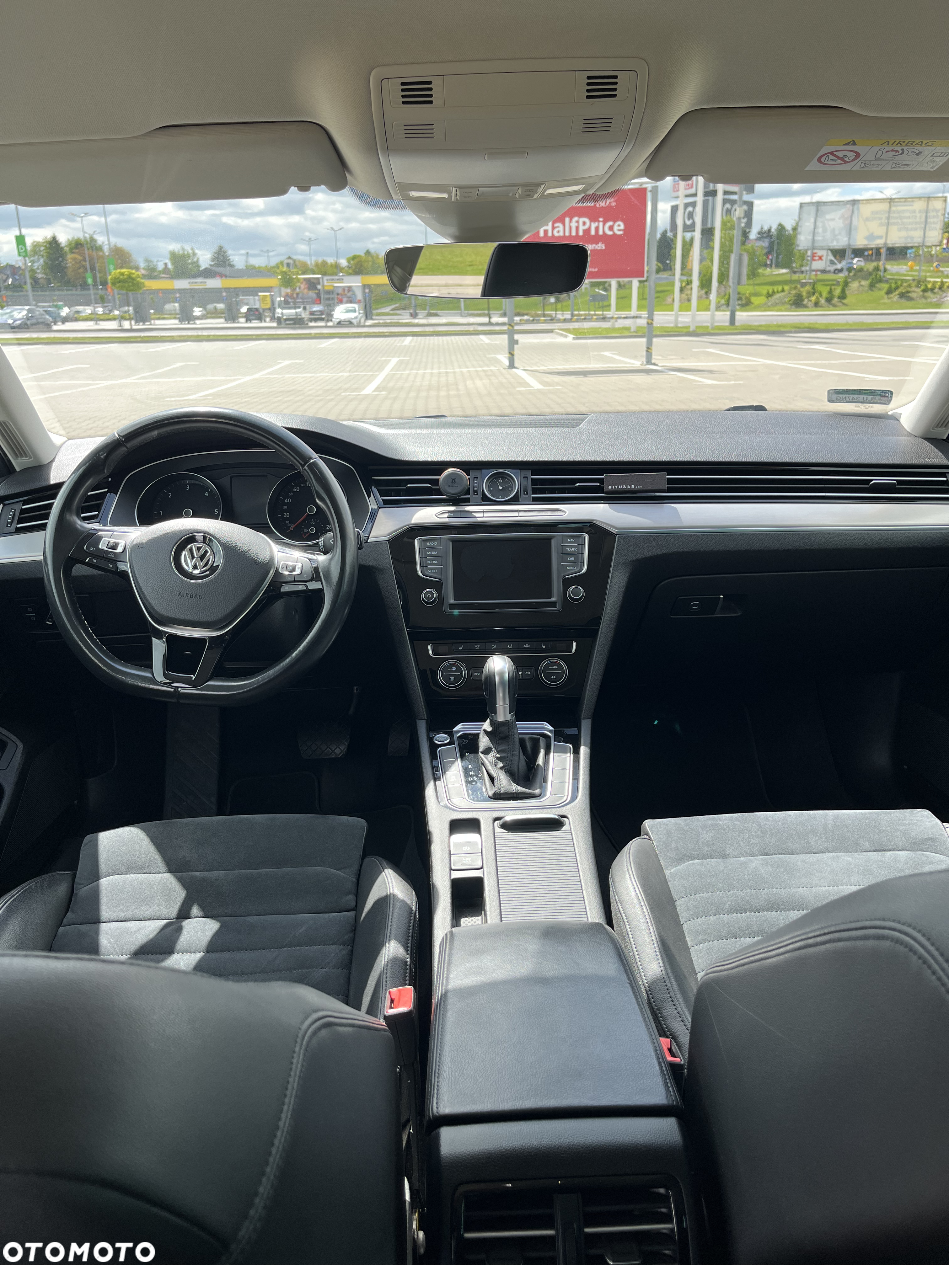 Volkswagen Passat 2.0 TDI BMT Highline DSG - 17