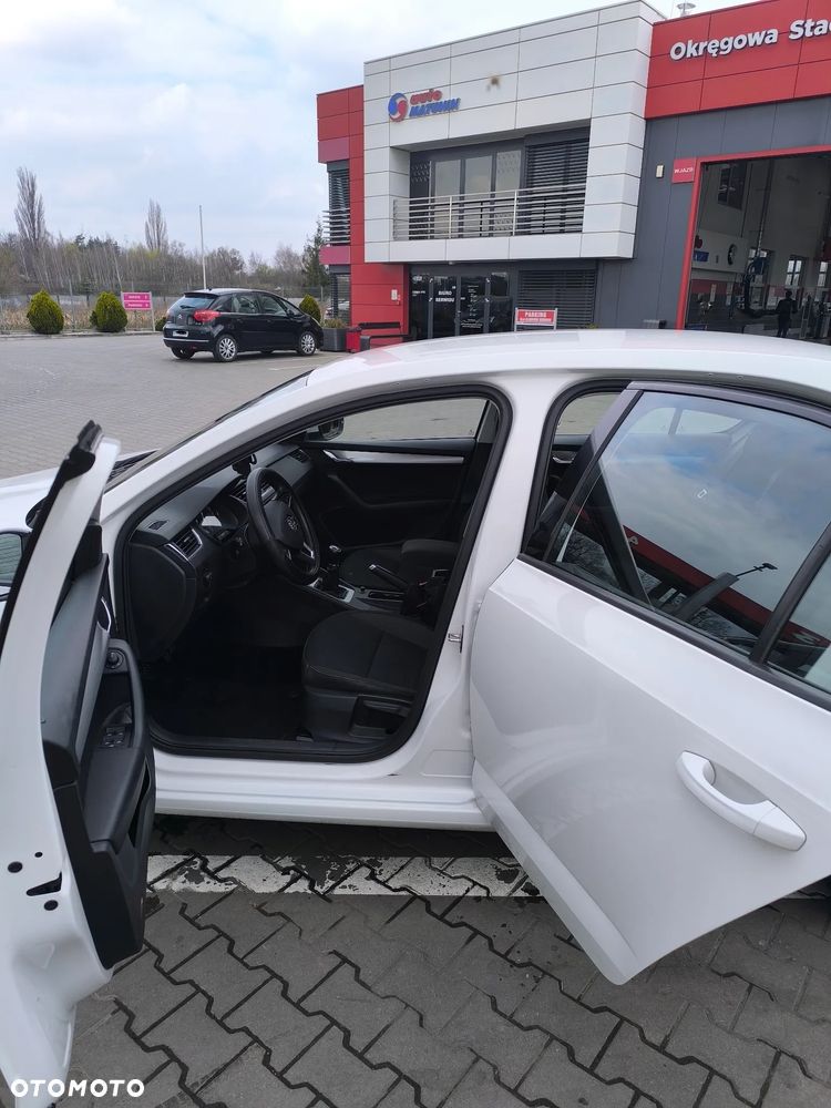 Skoda Octavia 1.6 TDI SCR Ambition - 9