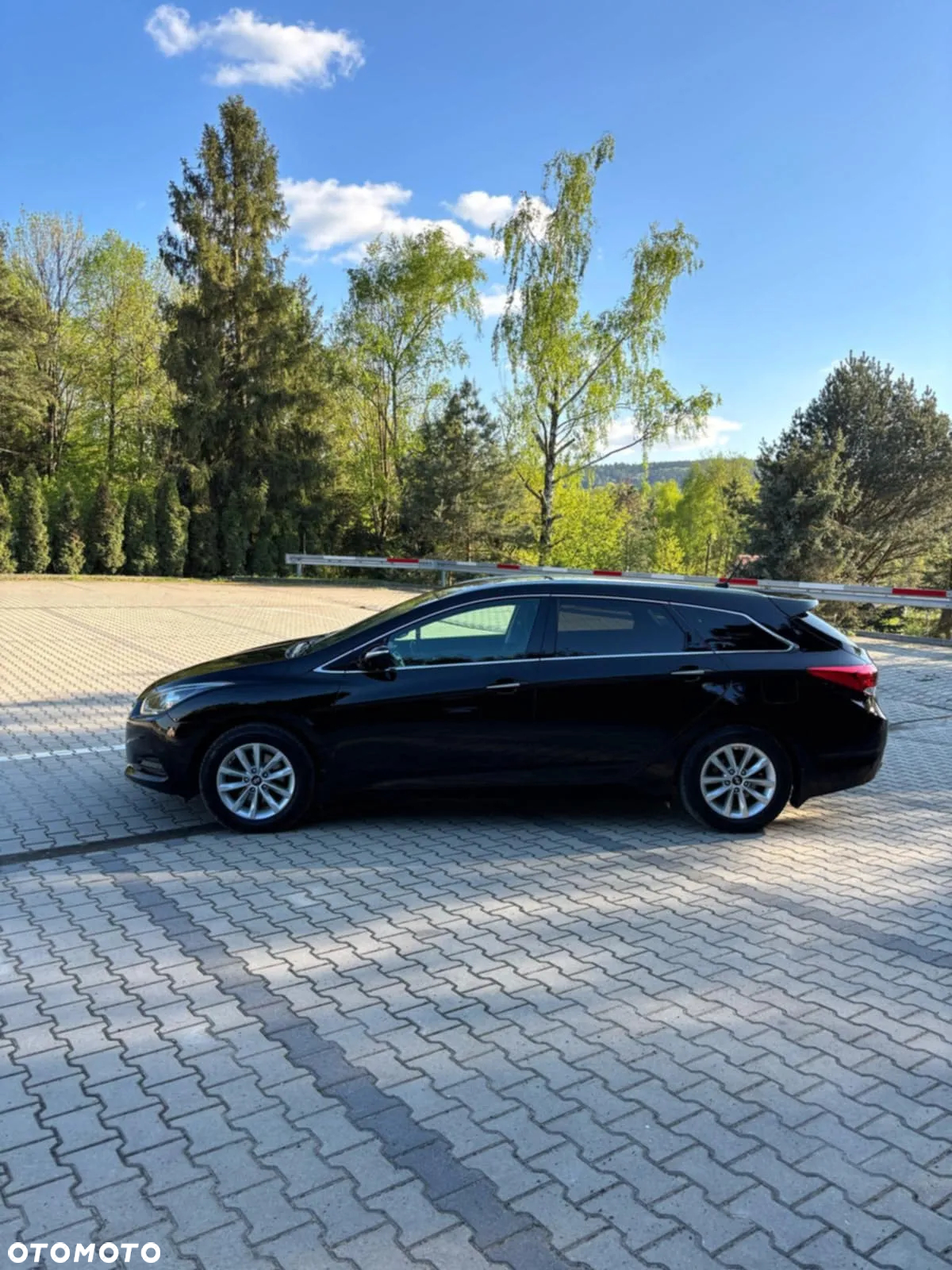 Hyundai i40 1.7 CRDi Comfort DCT - 4