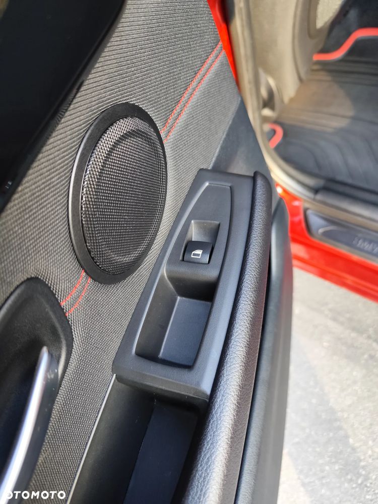 BMW Seria 2 218d Sport Line - 24