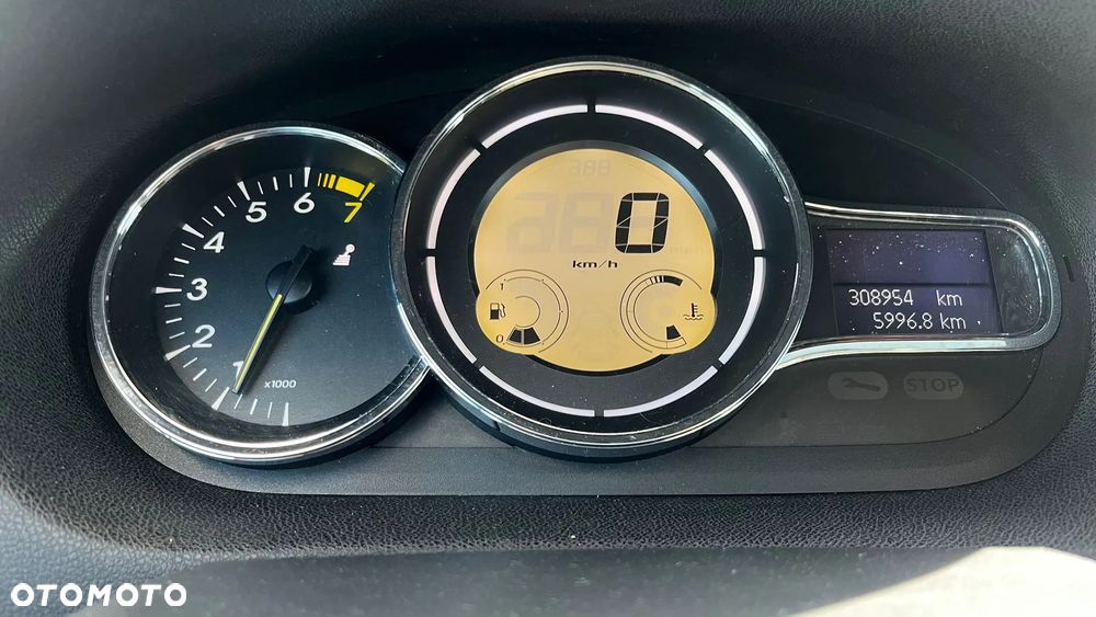 Renault Megane TCe 180 Dynamique - 4