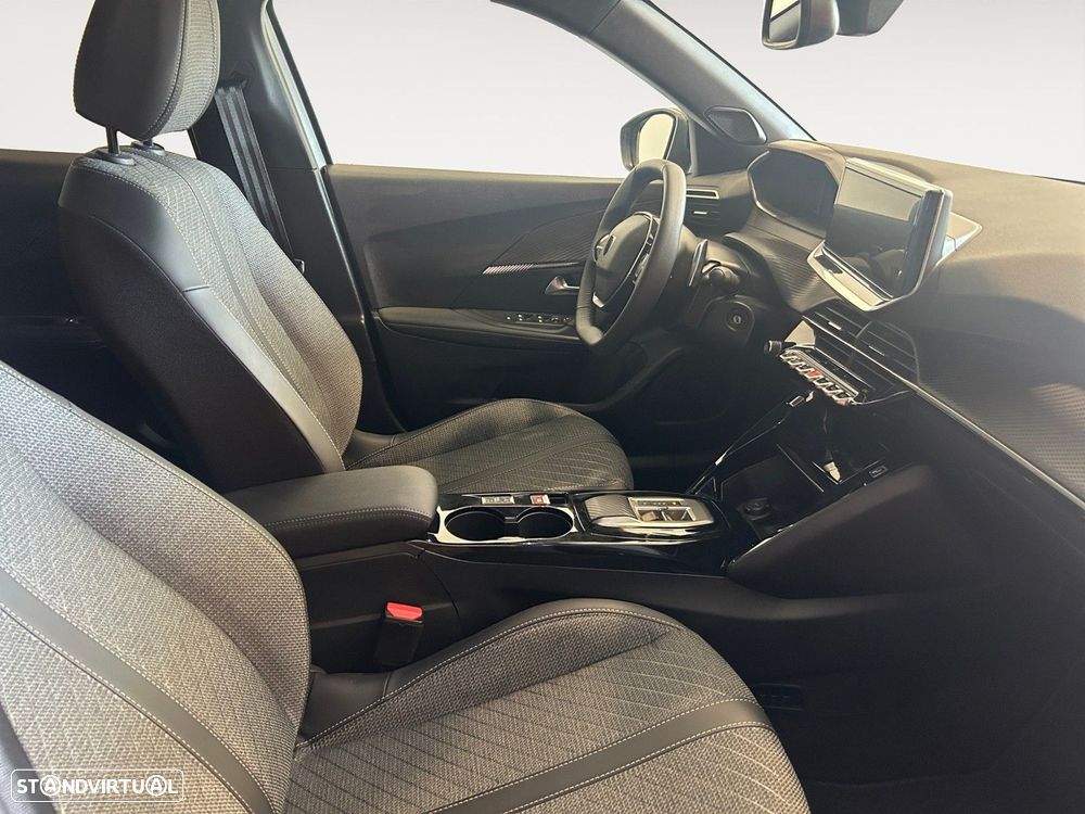Peugeot 2008 - 15