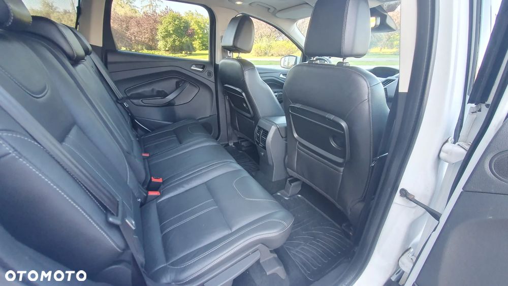 Ford Kuga - 11