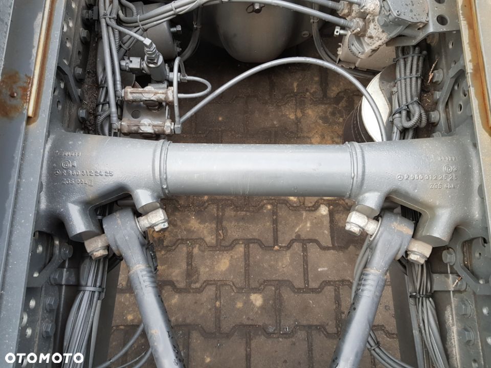 Belka wspornik mocowanie Actros MP4 9603122525 - 3