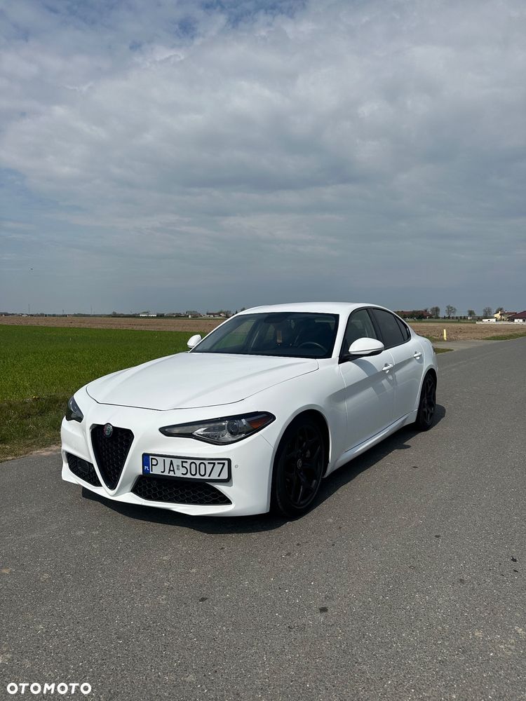 Alfa Romeo Giulia 2.0 Turbo 16V AT8 Veloce - 1