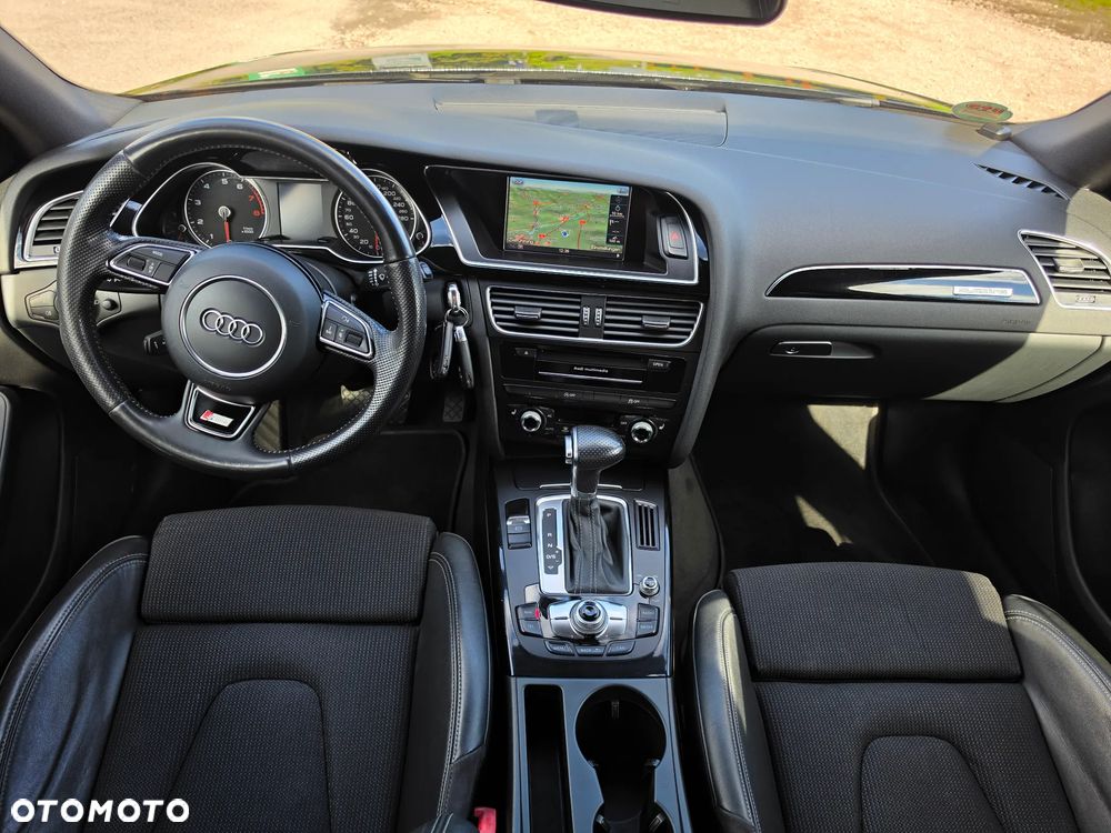 Audi A4 Avant - 33