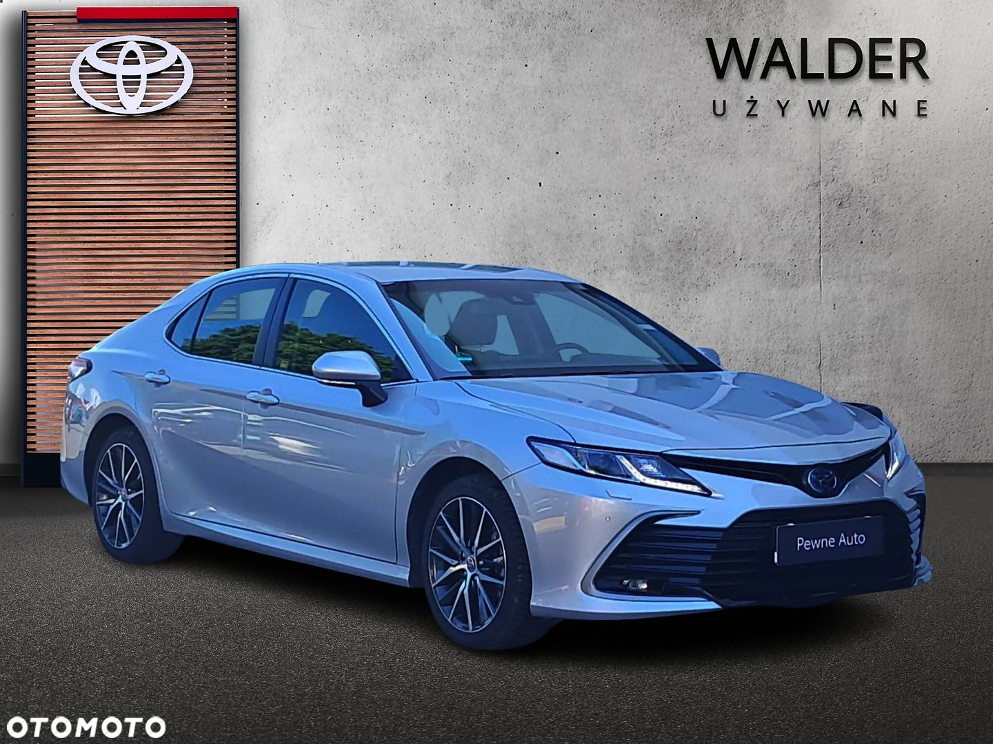 Toyota Camry - 7