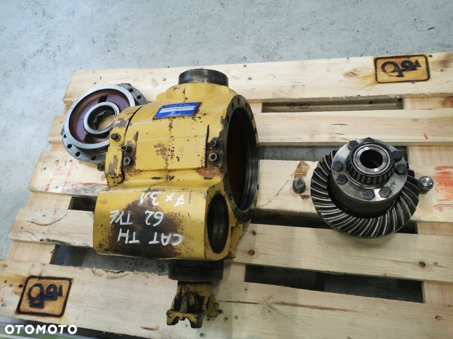 Atak tylny CAT TH 82 B-ITA-718305 - 2