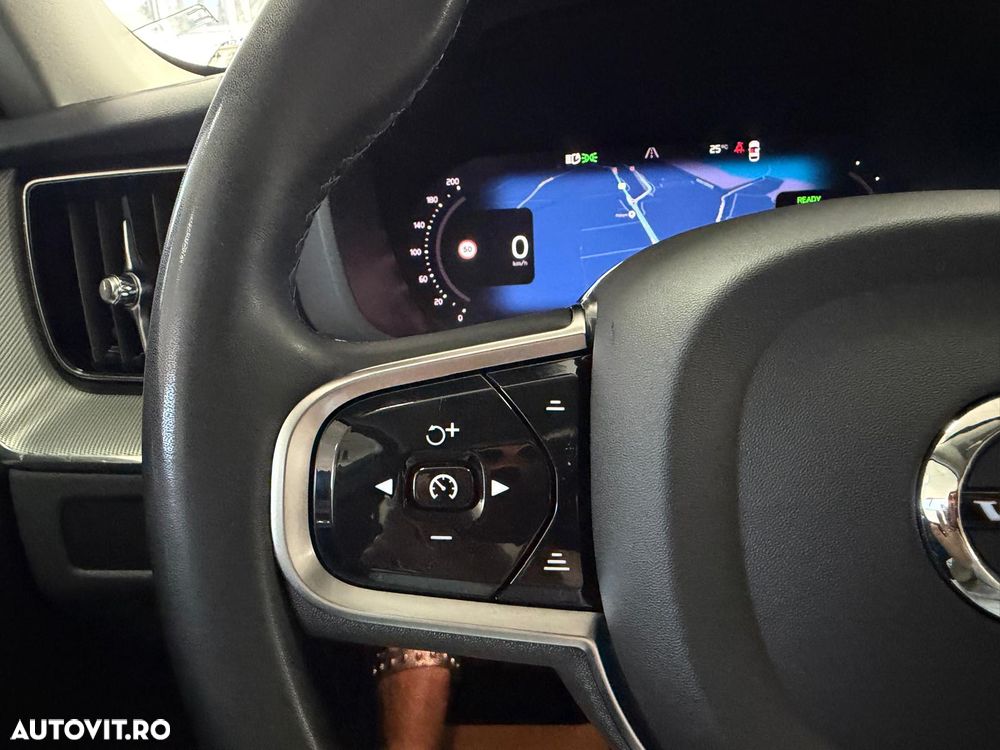 Volvo XC 60 T6 AWD Recharge Geartronic Inscription - 23