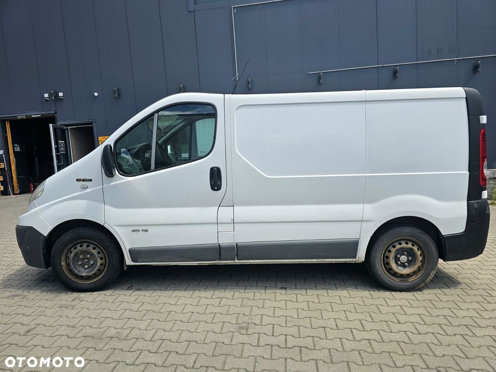 Renault TRAFIC - 10