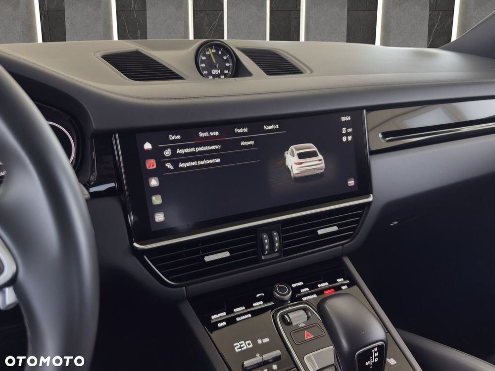 Porsche Cayenne - 25