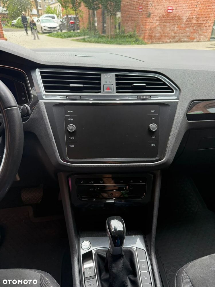 Volkswagen Tiguan 2.0 TDI SCR Elegance DSG - 10