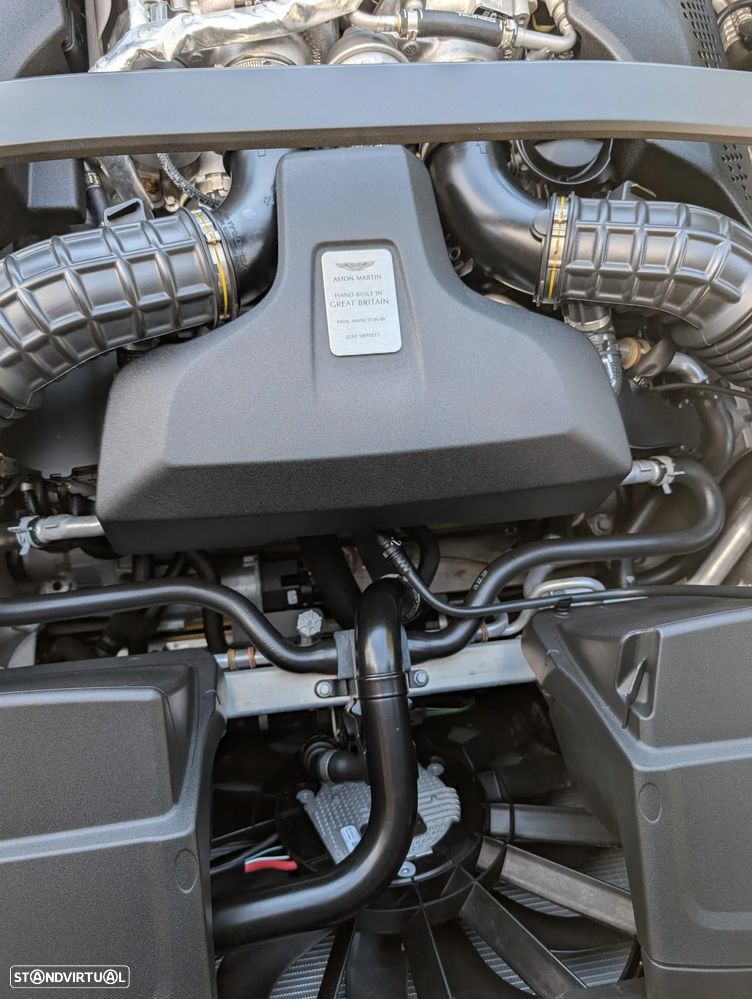 Aston Martin DB11 Coupé V8 Auto - 10