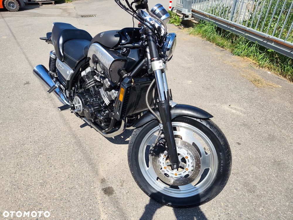 Yamaha Venture - 4