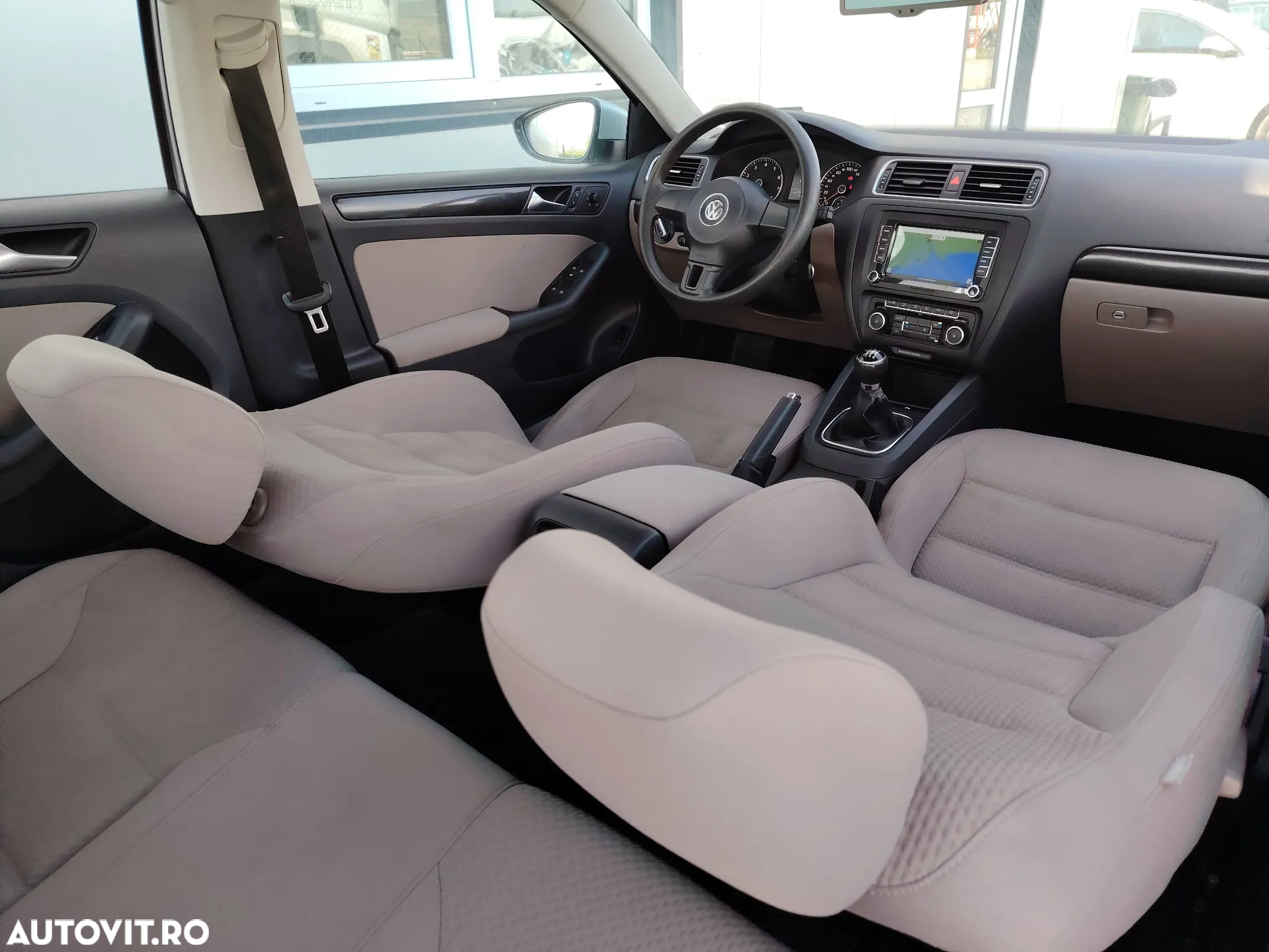 Volkswagen Jetta 1.2 TSI Comfortline - 2