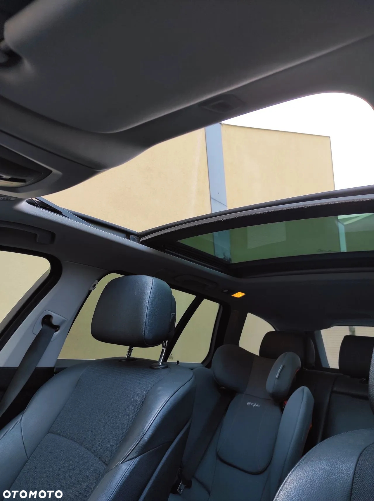 BMW Seria 5 520d - 39