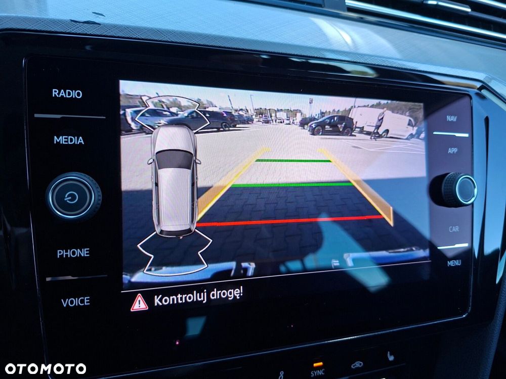 Volkswagen Passat - 29