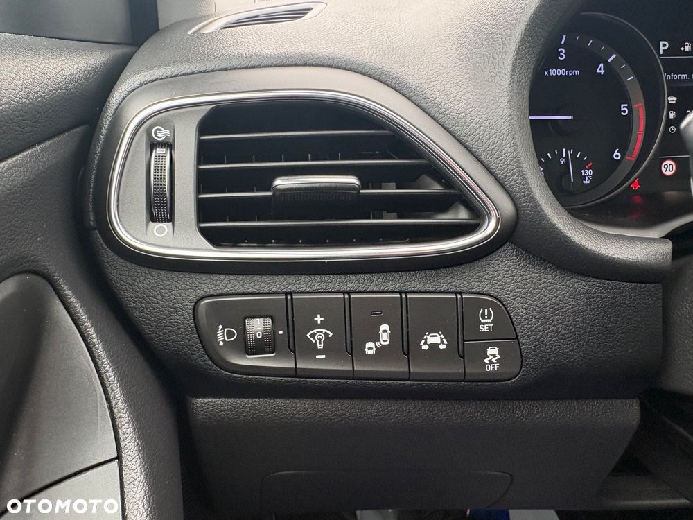 Hyundai i30 1.6 CRDI Premium DCT - 8