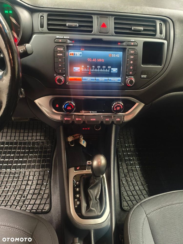 Kia Rio 1.4 Automatik Fifa World Cup Edition - 11