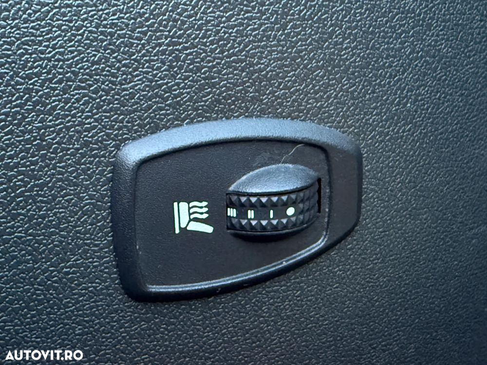 Renault Megane ENERGY dCi 110 Start & Stop Bose Edition - 21