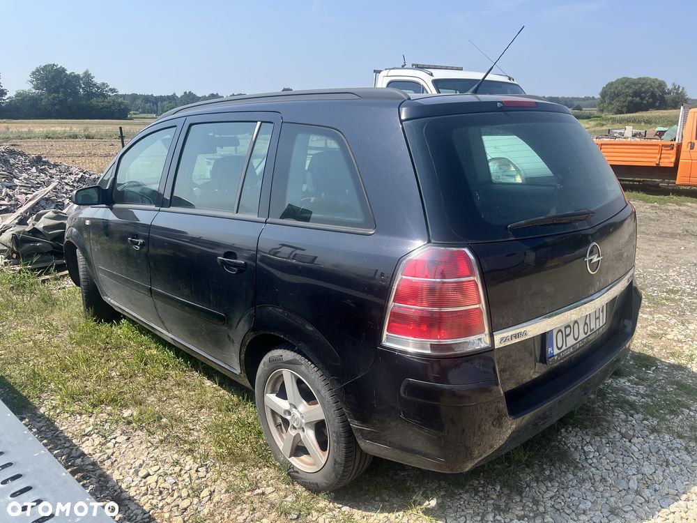 Opel Zafira - 4