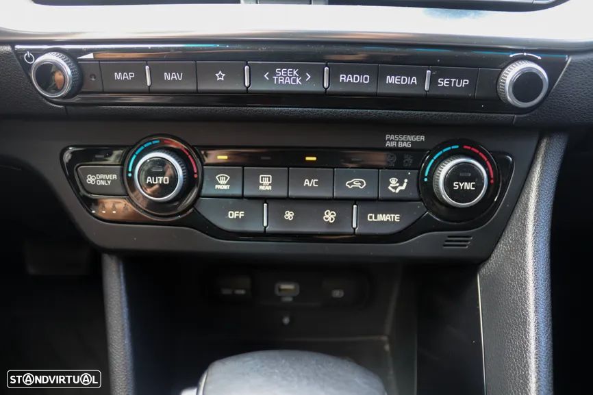 Kia Niro 1.6 GDi HEV Tech - 19
