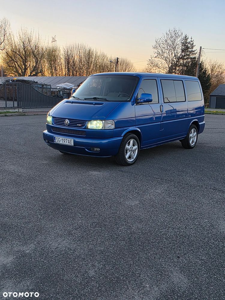 Volkswagen Multivan - 17