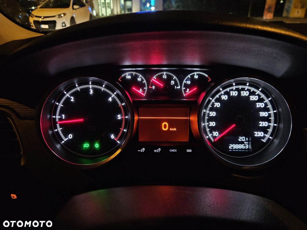 Peugeot 508 - 8
